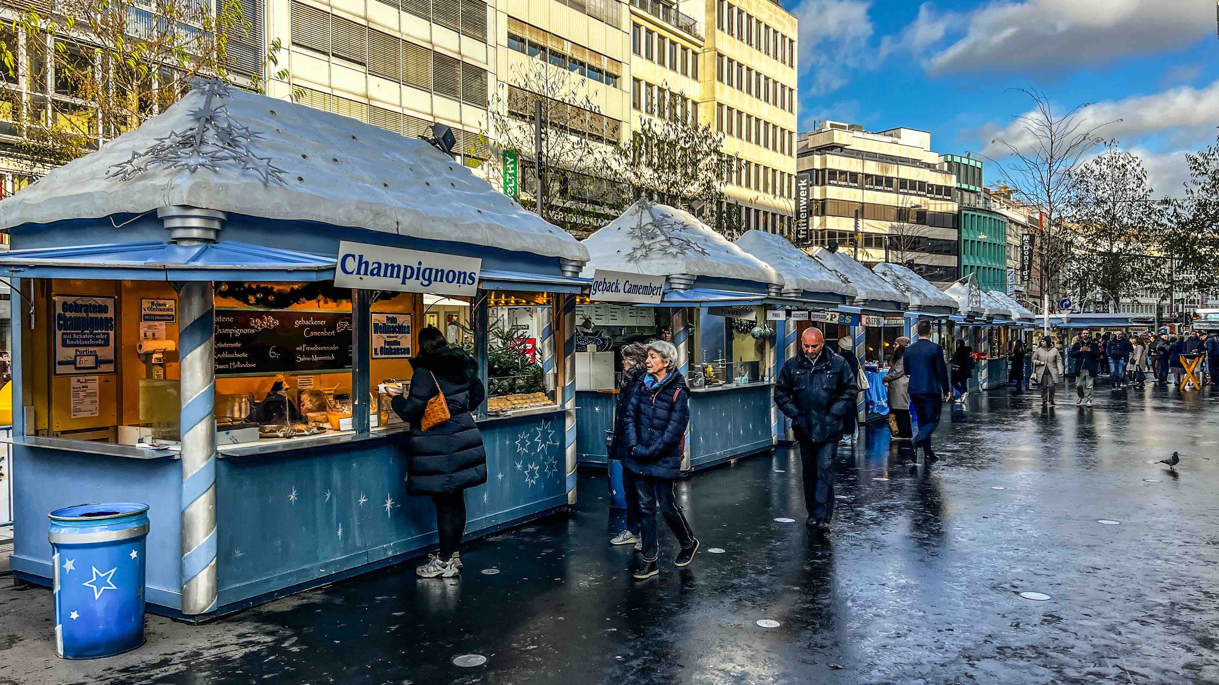 Weihnachtsmarkt auf der Schadowstraße